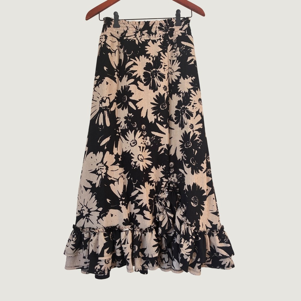 Cato Fall Floral Midi Skirt Black Tan Smocked Waist Ruffle Hem Size M Minimalist